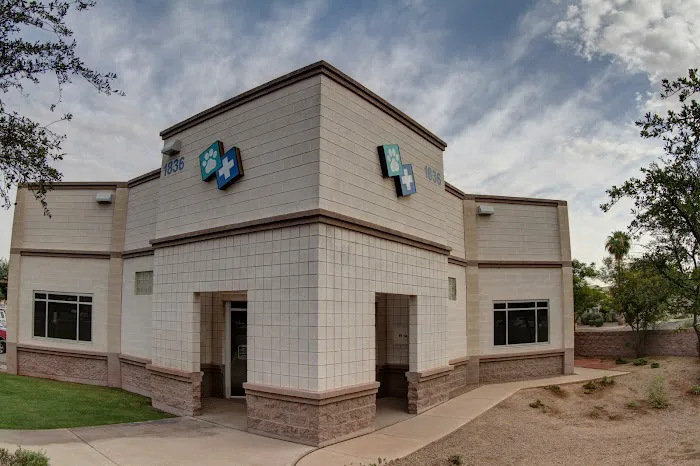 McClintock Animal Care Center Picture 8