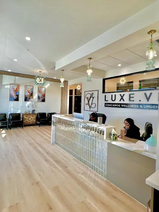 LUXE.VET Picture 1