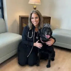 LUXE.VET Picture 7
