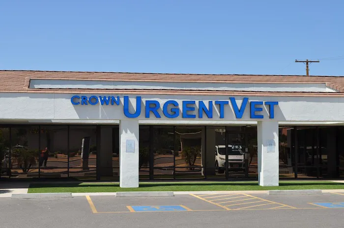 Crown UrgentVet Picture 4