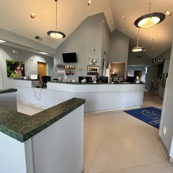 Crestwood Animal Hospital Picture 7