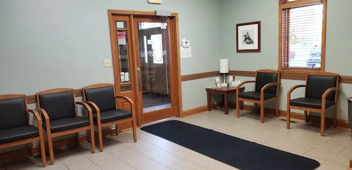 Noah's Stop 11 Animal Hospital Picture 6