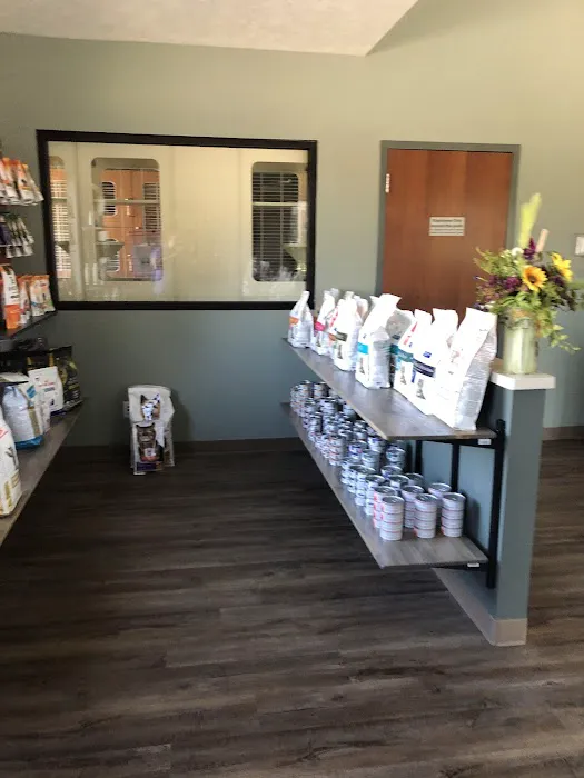 County Seat Veterinary Hospital Picture 9