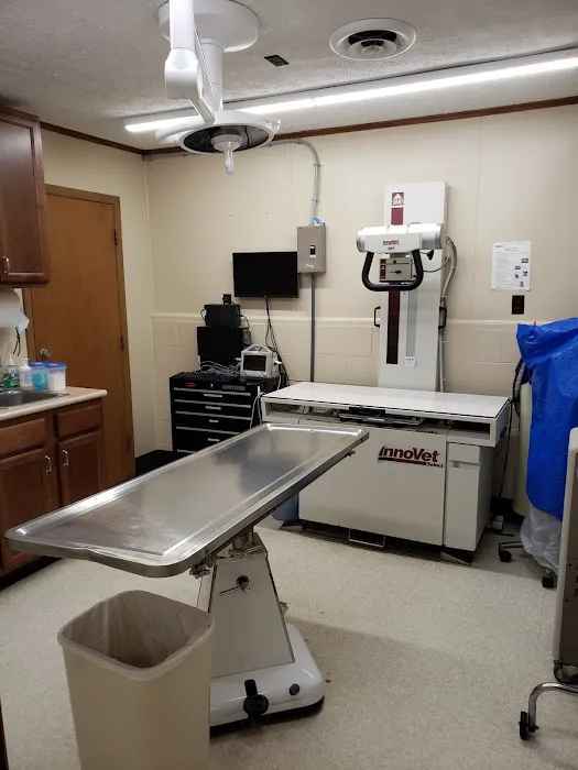 Green Lawn Animal Clinic Picture 9