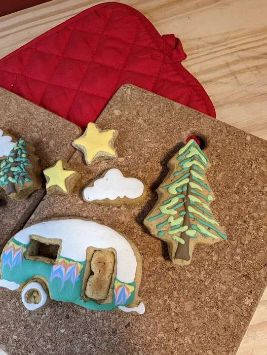 MaiRo & Co - Dog Treat Bakery Picture 2