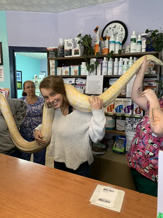 Eastland Animal Clinic Picture 7
