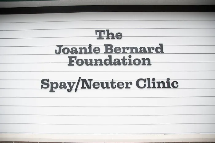 Dayton Humane Spay & Neuter Clinic Picture 8