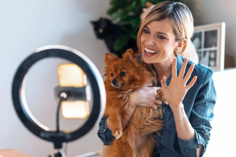 Pet Social Media: Should You Let Your Pet Be an “Influencer”? | Pet & Puppy